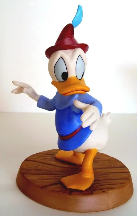 Mickey and The Beanstalk Donald Not A Peep by WDCC Disney Classics — Porcelain Figurine