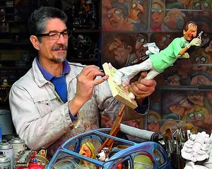 Guillermo Forchino portrait
