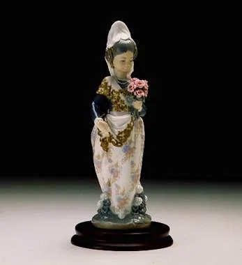 Valencian Girl With Flowers 1974-2004 by Lladro — Porcelain Figurine