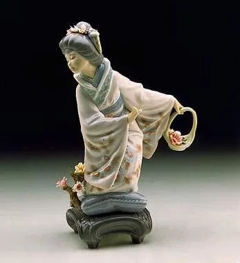 Michiko by Lladro — Porcelain Figurine