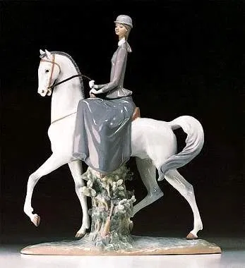 Lladro - Female Equestrian